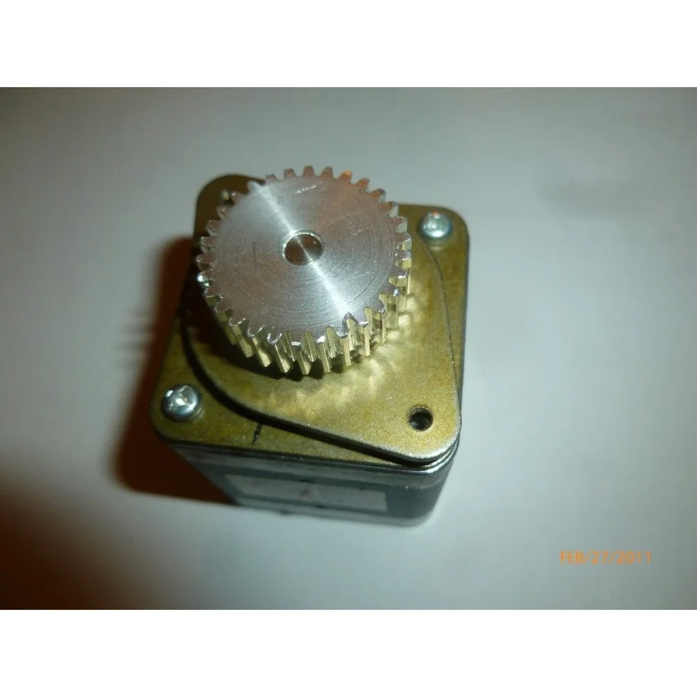 Minebea Matsushita Stepper Motor 17PM-K901-G2VS 4K1-1106 01 NEMA 17 Pinion Gear